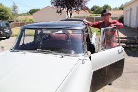 Check spelling or type a new query. Le Collectionneur De Voitures Des Annees 1950 A 1970 Vend 42 Modeles Aux Encheres Nantes Maville Com