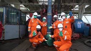 Check spelling or type a new query. Heboh Gaji Karyawan Pertamina Tertinggi Dari Semua Bumn Ri