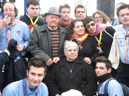 Per amore del mio popolo non tacerò, queste furono le parole che condannarono a morte don peppe diana, il prete che si ribellò al potere del clan dei casalesi. Don Patriciello Caro Don Peppino Diana Tu Ci Hai Cambiato Ilsudonline