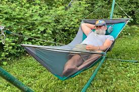 I have given up the bed to sleep in a hammock full time, this is super comfy and plenty of room to lay flat, on the side and even curl up in, great looking design too, really happy with it adam n / nov 2018 Eno Skyloft Hammock Review No More Taco With Lay Flat Design Gearjunkie