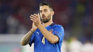 Die schwere verletzung des gefeierten leonardo spinazzola trübt die stimmung. Spinazzola Schwer Verletzt Erst Kusse Dann Tranen Drama Um Italien Star