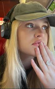 Amaya Weiss (@amaya.micka) • Threads, Say more