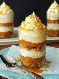 No Bake Pumpkin Pies In A Jar Easy Homemade Pumpkin Pie Recipe Recipe Mason Jar Desserts No Bake Pumpkin Pie Favorite Holiday Desserts