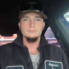 Would anyone like to help moderate a reptile rehoming group?