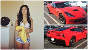 You should genuinely care about your audience and want to make people happy, entertain them, and help them escape from any problems they may have that are bothering them. Sexy Gamer Girl Buys A 2014 Corvette With Her Youtube Money Autoevolution
