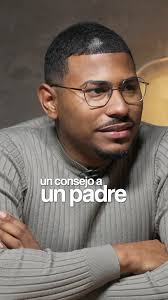 Hoy esta de cumpleaños mi amigo y mentor Chris agront. Una persona con la  cual estaré agradecido de por vida. El valor que ha añadido a mi vida es  indescriptible y siempre