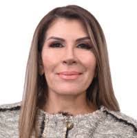 Claudia Gil's Instagram, Twitter & Facebook