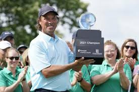 He is best known for winning the masters in 2003 and is the only canadian to ever win a major event. Mike Weir