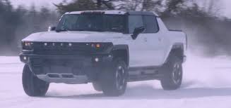 It combines the features of the pickup with the benefits of an suv to earn its own. Gmc Hummer Ev Shown In New Winter Testing Footage Video