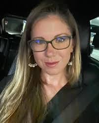 Tammy Hussey's Instagram, Twitter & Facebook