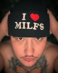 ur local transmasc here, just saw this in the wild and had to share