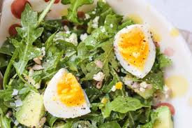 Pukul telur ayam tadi dan goreng dalam kuali dengan kaedah melenggangkan kuali sehingga telur sekata. Resepi Salad Telur Dan Avokado Mudah Cepat Sihat Sihatologi