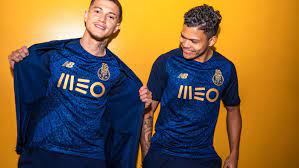 Delivery is expected from 23/09/2021. What Will Roma S Kits Look Like With New Balance Chiesa Di Totti