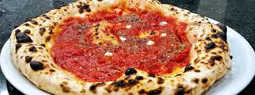 La capricciosa si conferma la più amata al nord. Tipi Di Pizza Caratteristiche Delle Varianti Locali Piu Note