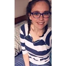 Robyn Mosley's Instagram, Twitter & Facebook