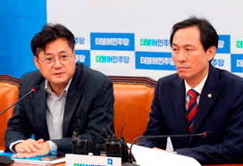 기모란 교수 이번 주 2500명까지 예상‥3차 유행에 백신 소용없어 3차 유행 정점 확신할 수 없어‥선제 검사 후 되도록 집에서 대기. 2k I1dzqqgklcm
