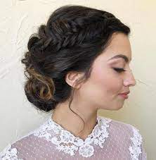 30 Neckline Hairstyle Ideas With A Guide On How To Wear Your Hair With Dresses