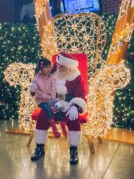 Enchant Christmas Seattle Mom Fashion Blogger Fashion Blogger Relationship Blogs