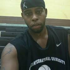 Deshawn Walker (@WalkerDeshawn)