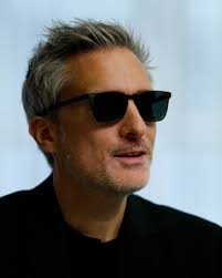 Het psychisch lijden werd acteur Aron Wade te veel. Voor goede vriendin Tess  Jacobs was Aron deel van de familie. 🫶🏻 #DeTafelvanGert, nu in de app van  GoPlay.