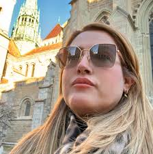 Alejandra Robles (@alejandra.robles.372)