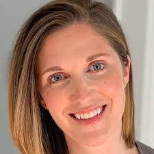 Lauren Rioux's Instagram, Twitter & Facebook