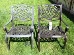 Want To Give Your Faded And Oxidized Patio Furniture New Life Just Clean And Then Spray W Vintage Patio Furniture Resin Wicker Furniture Metal Patio Furniture