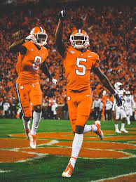 Touchdown Tee Higgins 8 Justyn Ross Celebrates With Tee Higgins Against South Carolina 11 Clemson Tigers Football Clemson University Tigers Tiger Football Find the perfect tee higgins stock photos and editorial news pictures from getty images. clemson tigers football clemson