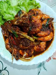 Masukkan daging, kacau seketika hingga separuh masak. Resepi Udang Masak Merah