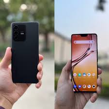 Vivo V23 Pro Review: Clearly, A ...