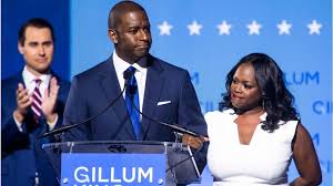 Former democrat gubernatorial candidate andrew gillum came out as bisexual in an interview with tamron hall following an incident. Democratic Star Ex Mayor Andrew Gillum To Enter Rehab Bbc News