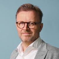 600+ "Peter R." profiles