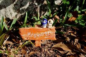 Pin By Ryan Eisenacher On Flora Halloween Decorations Diy Outdoor Halloween Diy Outdoor Miniature Sign