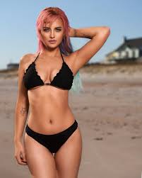 Shannon Bubb - Free sexy pics, galleries & more at Babepedia