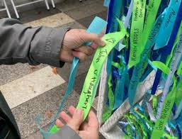 Donate blankets to families in need