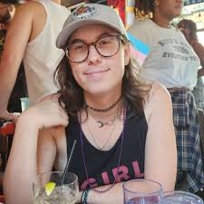 Lisa Zebrowski 🔮🎼🦉🪴🐈 (@Lisa_Zebrowski)