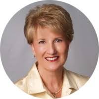 Donna Stout's Instagram, Twitter & Facebook