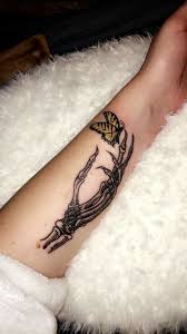 Pin By Bri Roe On Tatt Vintage Tattoo Design Vintage Tattoo Hand Tattoos For Women
