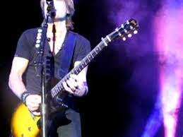 Keith Urban Stupid Boy His Guitar Solos Can T Wait To See Him Tonight Guitar Solo Boys Are Stupid Guitar