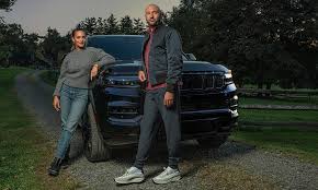 Lena Carroll (@emphasisontheE)