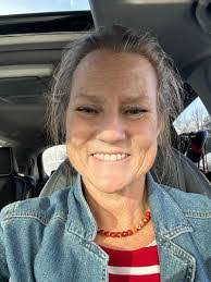 Susan Tapp's Instagram, Twitter & Facebook