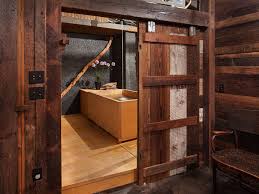 Regal selber bauen anleitung best selbst dachschrage schrank. Praktische Schiebeturen Fur Ein Rustikales Flair