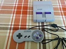 El paquete incluirá dos mandos al estilo super nintendo. Super Nes Classic Edition Wikipedia