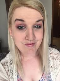 I kept makeup moderate as i don't wear makeup when it's hot weather is why  I havnt been