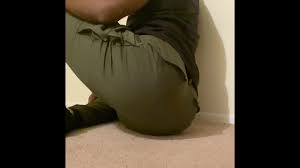 Farting in Cargo Pants - ThisVid.com