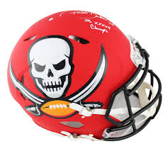 Inflates up to 50 in height and illuminates from 3 led lights on the inside. Ronde Barber Signed Tampa Bay Buccaneers Speed Authentic Amp Nfl Helmet With Sb Xxxvii Champs Inscription Radtke Sports
