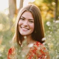 Shannon Ruppert's Instagram, Twitter & Facebook