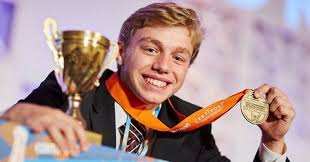 Wow! Masih 17 Tahun, Remaja Ini Juara Kompetisi Excel Tingkat Dunia :  Okezone Edukasi