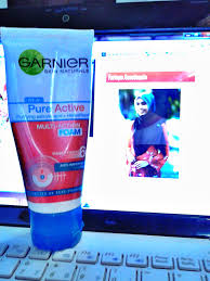 Terlalu sering mencuci muka wajah yang kotor sering kali dianggap sebagai penyebab jerawat. Garnier Pure Active Untuk Kulit Berjerawat