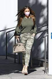 La fille de père julio enrique vergara robayo et mère margarita vergara dávila est comédienne & modèle, anno 2021. Sofia Vergara Street Style Beverly Hills 02 24 2021 Celebmafia